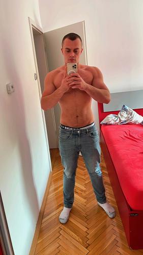 4011D76D-394B-4888-A672-3C3A348F1641