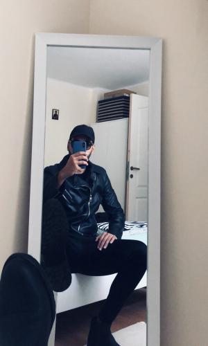 15D9AEA9-5351-43AB-8011-76EAB54AC4E6