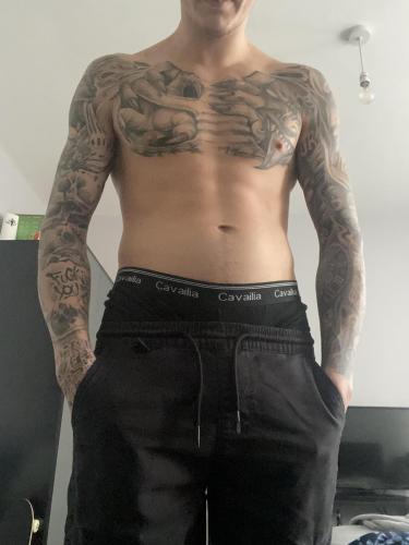 EEBB3B4F-2EBE-4117-B847-06991D6FBC0D