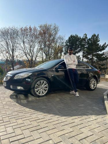 7C9D63C6-5E95-4BBA-8FA2-28970C7C88A1