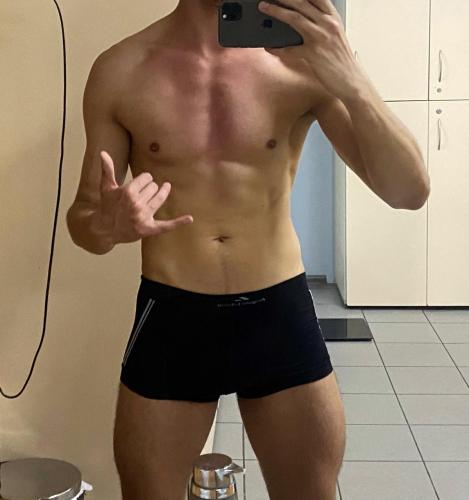 DE08B5E6-C146-464E-B661-07EB14DB602A