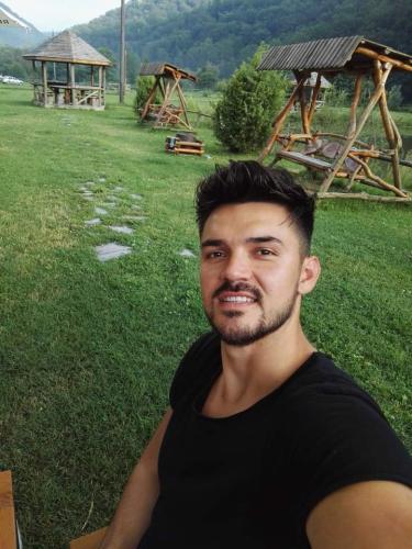 f3483856d99b264db72b140cbb93f662_1024