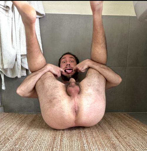 2025/11/7d569a963422aca4626630653830853f