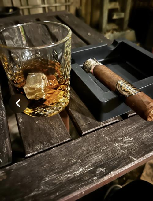 FABA8E0D-CF86-41AA-B169-B13D7E3DE5FA