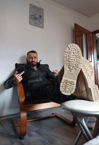 21fa14cb0d76e1e8359604cb6a98f3c0 (2)