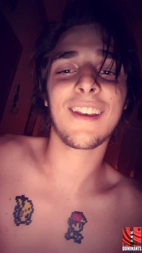 Snapchat-6176034889900667875
