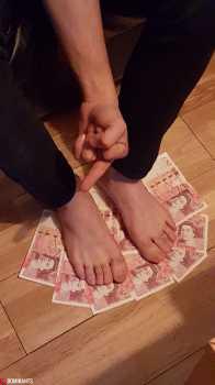 Stopming slaves money with my perfect feet