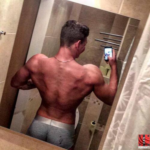 12650494_1245089368841853_266608151_n