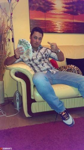 10685201_770824039631003_494815366_n