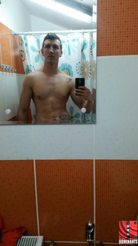 ^7F56869475A5E015C4EE2A0D4EB58A6A2D94C38098E64EEF03^pimgpsh_fullsize_distr
