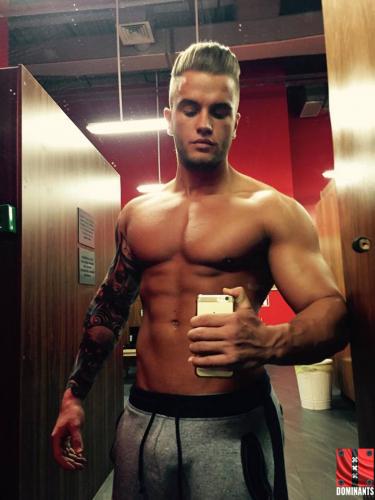 12735636_944352778981797_2138286982_n