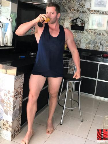 Your dream is to have a zip of my juice.. Keep dreaming