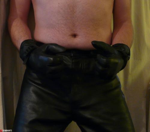 RRUK - leather gloves and jeans - resized