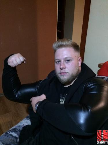 22207244_945632425591085_49725916_n