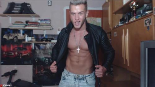 12021737_866227726794303_467181762_n