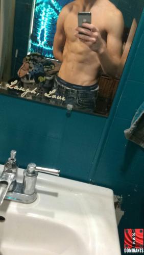 Snapchat-2075544458