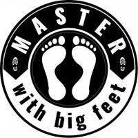 Master_with_big_feet