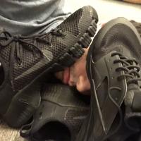 Shoelicker