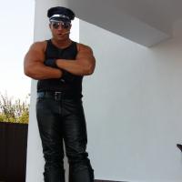 leatherMuscleabaoss